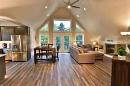 Bright Loft Near Wineries & Park | Sleeps 6 - Image 3